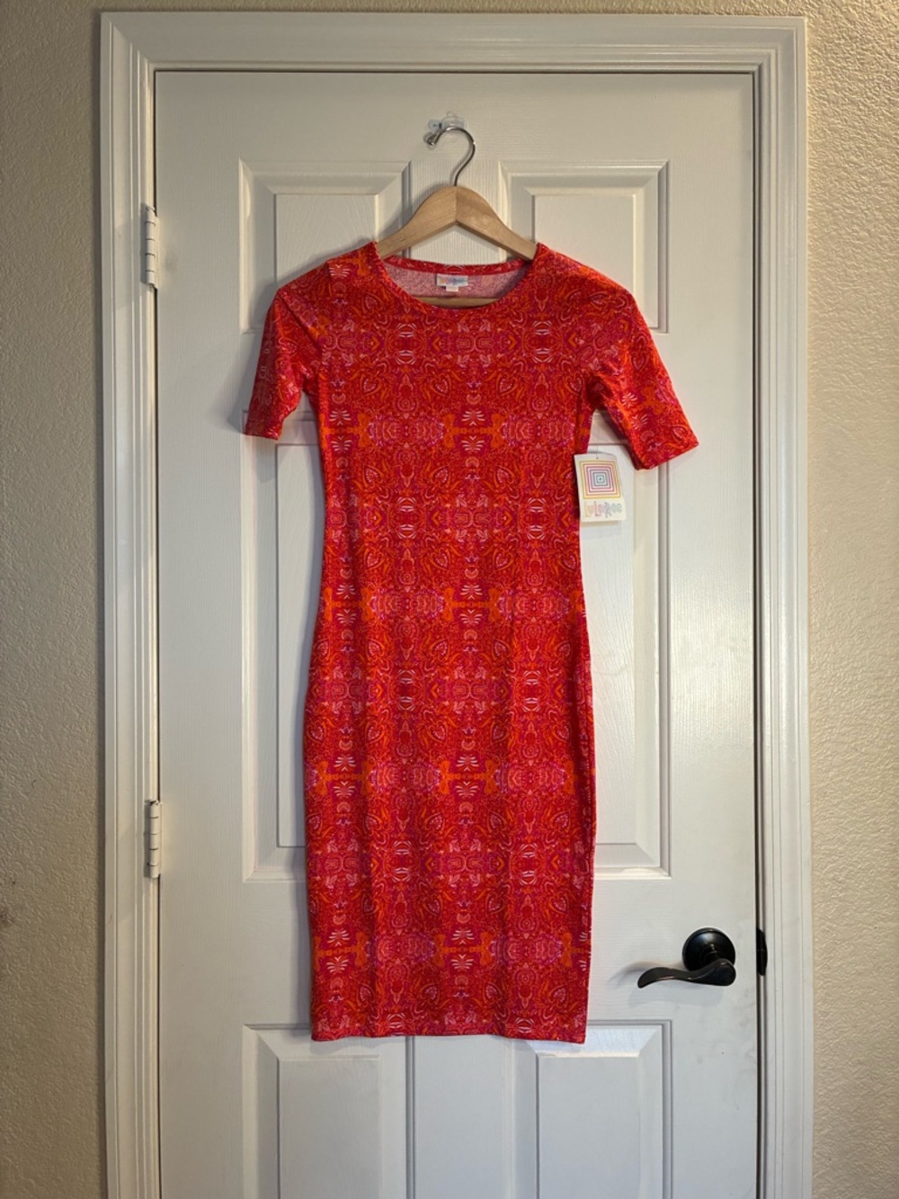 LuLaRoe Red Orange Patterned Bodycon Midi Dress